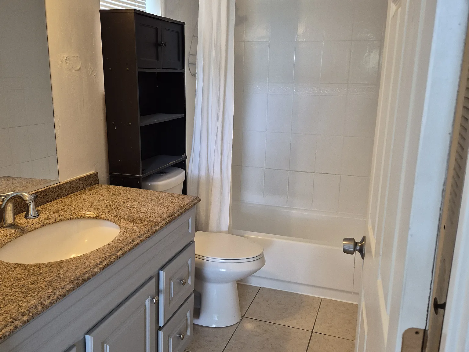 2 bed, $2,100 — Photo 4