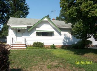 806 Charles St, Willowick, OH 44095