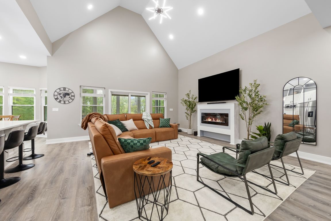 next background image