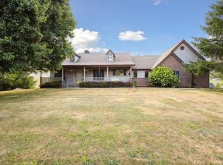 33325 Graceland Ln, Glade Spring, VA 24340