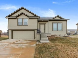 735 N Olive St, Gardner, KS 66030