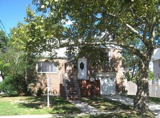 412 Argyle Rd, Cedarhurst, NY 11516