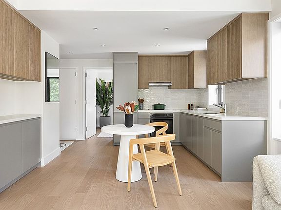 2nd image of 601 Baltic St #2A