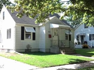 1001 N Dewitt St, Bay City, MI 48706