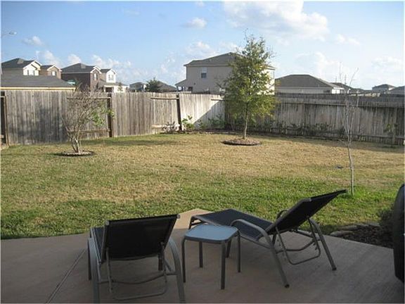 2nd image of 6811 Lost Timber Ln
