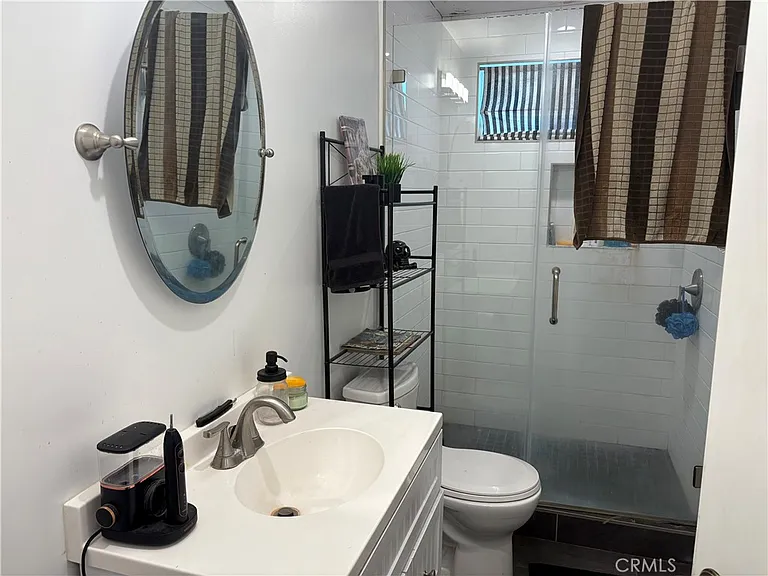 12917 Gladstone Ave — Photo 8