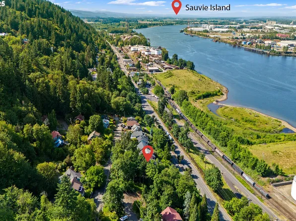 9950 NW Hoge Ave, Portland, OR 97231