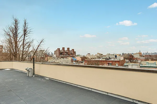 Rented by Metro Prop NY Corp | media 17