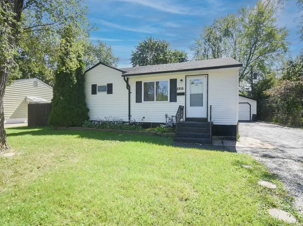 2816 Osage Cir, Waukegan, IL 60087
