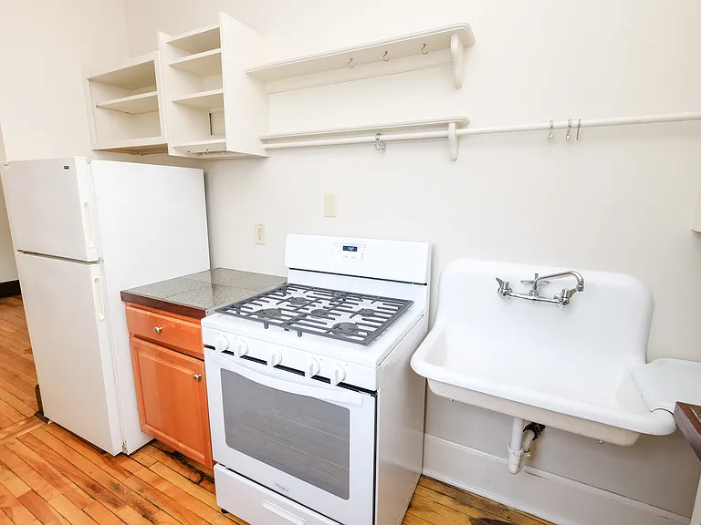 Legacy Rose Flats — Photo 23