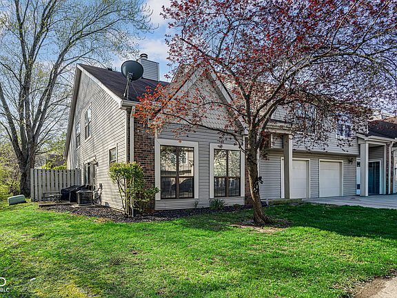 4th image of 8001 Valley Farms Ln