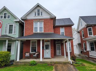 136 Front St, Lititz, PA 17543