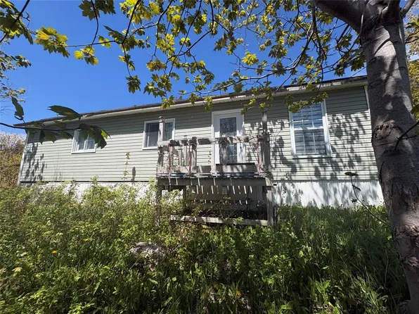 7 Town Hall Road, Lark Harbour, NL A0L1H0