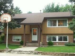 931 Jones Ave, Oglesby, IL 61348