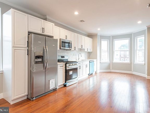 2nd image of 2075 E Allegheny Ave #2