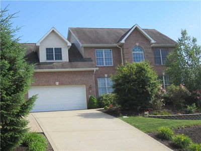 400 Abbey Ln, Rostraver Township, PA, 15012