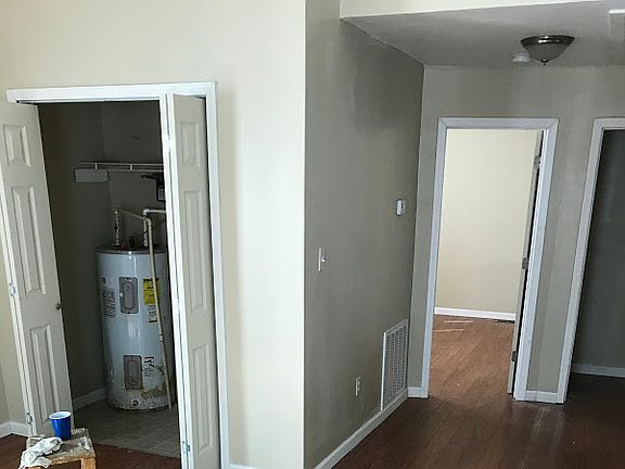 5th image of 1608 Lombard Pl