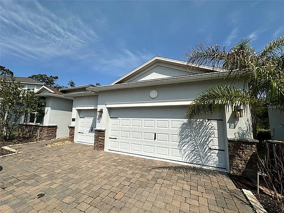 3rd image of 556 BRUNSWICK DRIVE