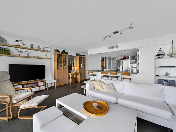 5th image of 7601 E Treasure Dr APT 2218