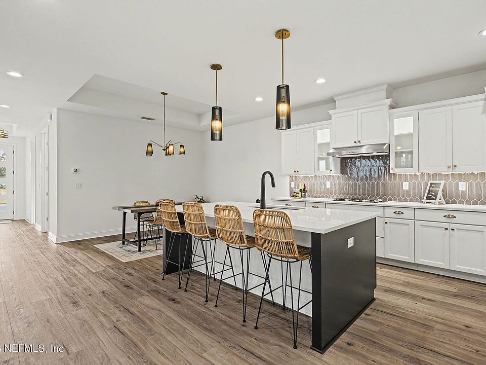 1st image of 88 CABANA Drive