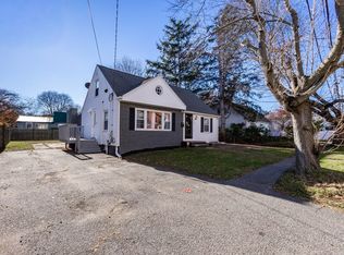 33A Veterans Memorial Dr, Peabody, MA 01960