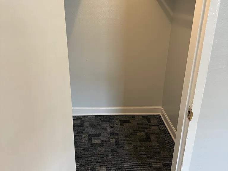 walk in closet