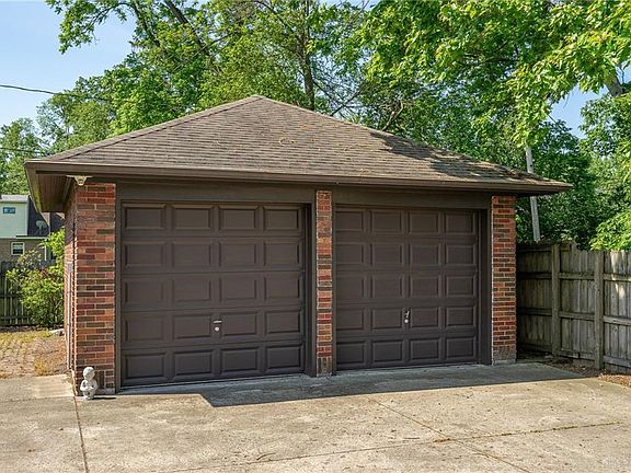 4th image of 308 W Dorothy Ln