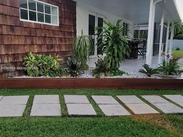 290 NW 92nd Ave #1, Hollywood, FL 33024