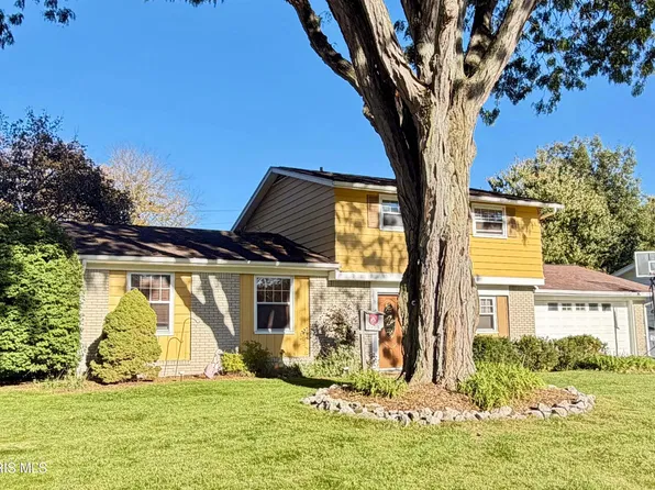 1929 Sunnylawn Dr, Toledo, OH 43614