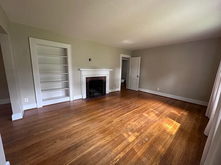 1258 11th St NW — Photo 3