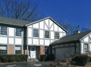 140 E Stone Ave, Lake Forest, IL