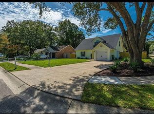 1394 W Point Dr, Mount Pleasant, SC 29466