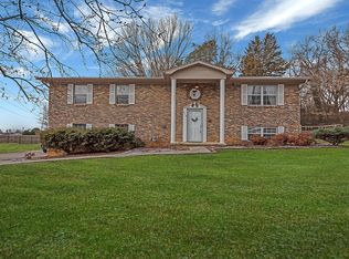 413 Echo Valley Rd, Knoxville, TN 37923