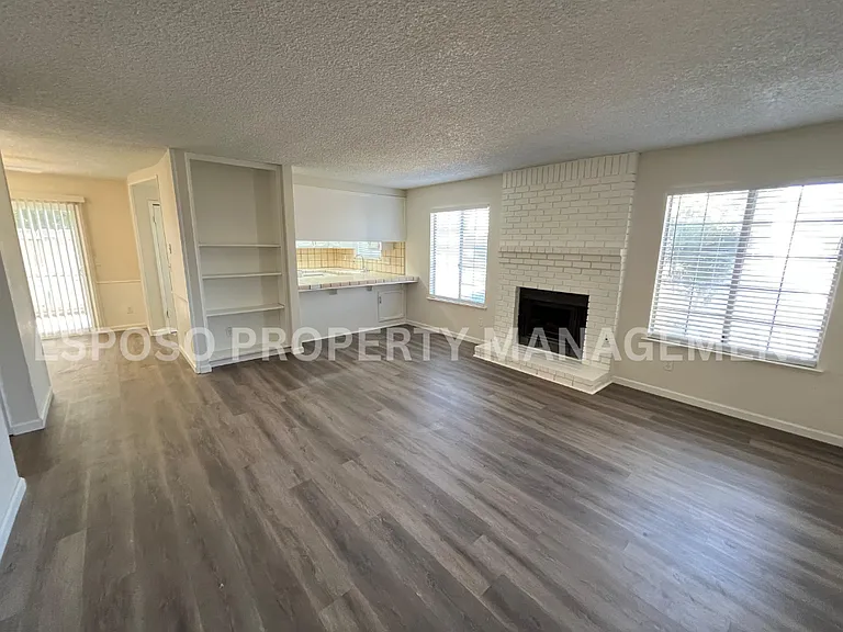 4014 N Benedict Ave #101 — Photo 9