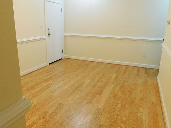 5th image of 4811 Courthouse St #2A
