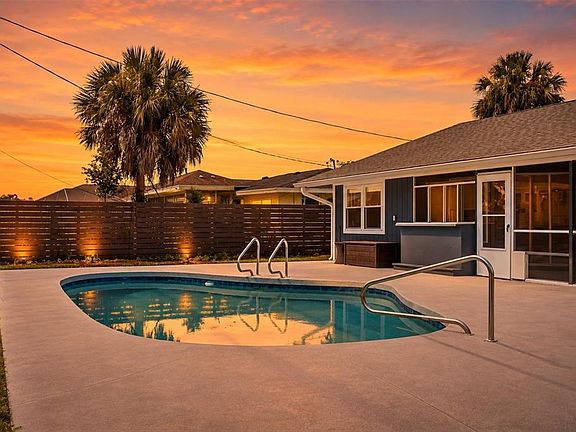 2nd image of 286 MOUNT VERNON DRIVE