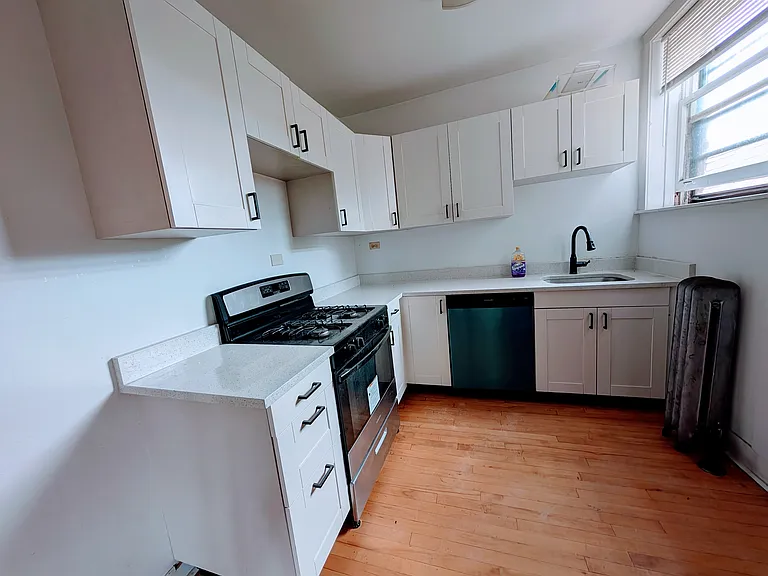 3637 W Cullom Ave #3 — Photo 11