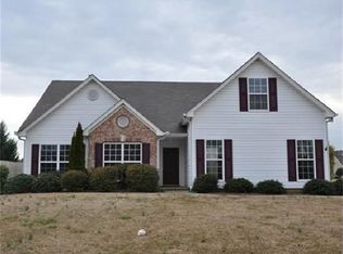 5605 Chinook Ct, Flowery Branch, GA 30542
