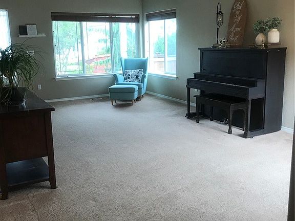 3rd image of 12607 119th Avenue Ct E