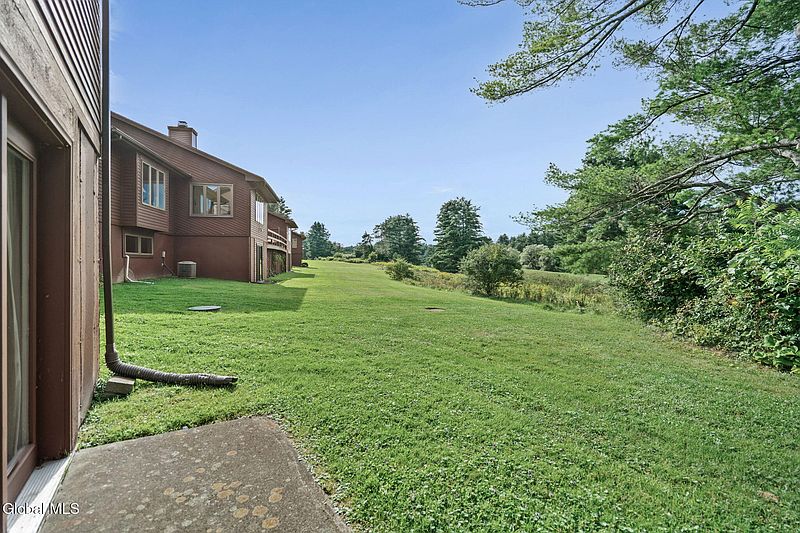 5th image of 175 Country Club Lane