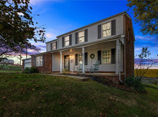 128 Rivercrest Dr, Coraopolis, PA 15108