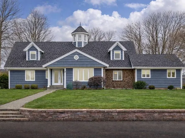 7 Glynwood Dr, Charlottetown, PE C1A 6J7