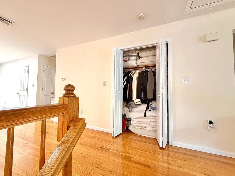372 Chestnut St — Photo 7