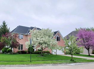 33603 Saint Francis Dr, Avon, OH 44011