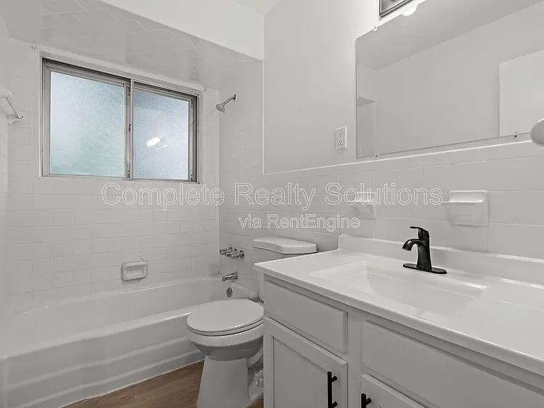 560 Bardot Dr — Photo 8