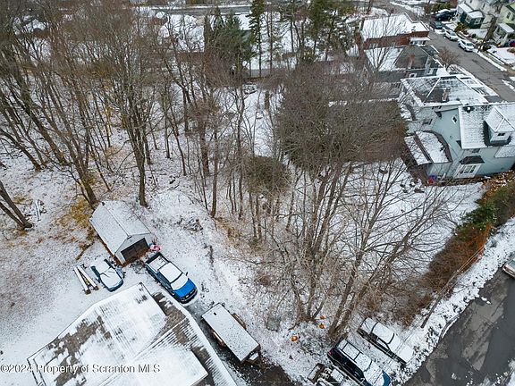 2nd image of 4 Cleveland Ave