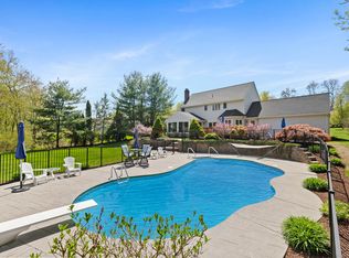 89 Cliffwood Dr, South Windsor, CT 06074