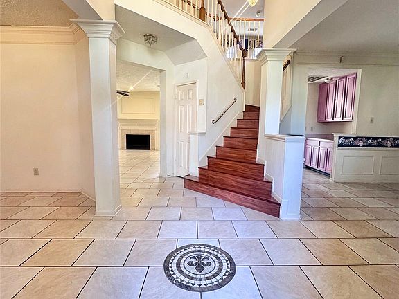 4th image of 14731 Ridgechase Ln