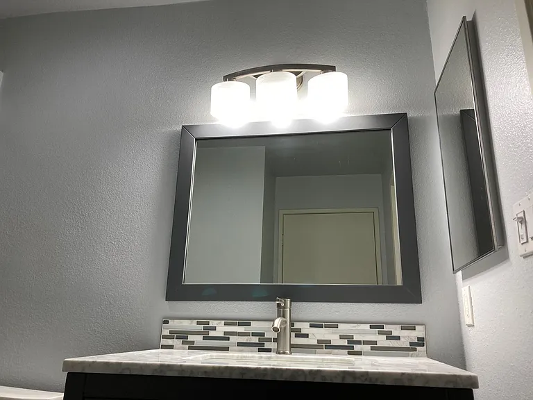 1430 Colby Ave #105 — Photo 9