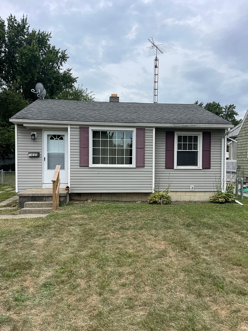1430 Stanwix Dr photo 1